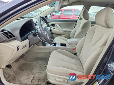 Zdjęcie 7 z 12 samochodu: 2007 TOYOTA CAMRY LE VIN:4T1BE46K47U508321 - miniatura