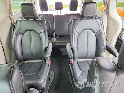 Zdjęcie 10 z 13 samochodu: 2023 CHRYSLER PACIFICA HYBRID TOURING L VIN:2C4RC1L72PR631331 - miniatura
