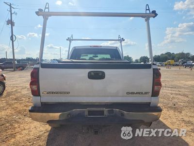 Zdjęcie 6 z 12 samochodu: 2005 CHEVROLET SILVERADO K2500 HEAVY DUTY VIN:1GCHK232X5F843116 - miniatura