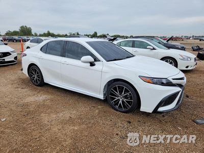 Czwarte zdjęcie samochodu z boku: 2023 TOYOTA CAMRY SE VIN:4T1G11AK4PU144862 - miniatura