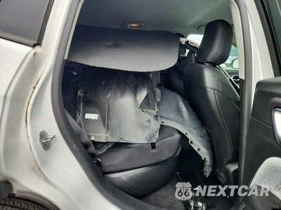 Zdjęcie 11 z 13 samochodu: 2022 JEEP COMPASS LATITUDE LUX VIN:3C4NJDFB5NT125931 - miniatura