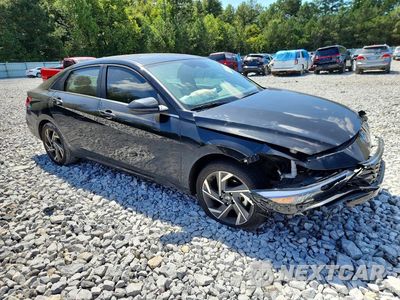 Czwarte zdjęcie samochodu z boku: 2025 HYUNDAI ELANTRA SEL VIN:KMHLS4DG9SU935112 - miniatura