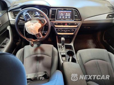 Zdjęcie 8 z 12 samochodu: 2018 HYUNDAI SONATA SEL VIN:5NPE34AFXJH658114 - miniatura