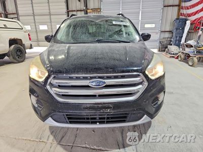 Piąte zdjęcie samochodu w środku: 2017 FORD ESCAPE SE VIN:1FMCU9GD1HUC09634 - miniatura