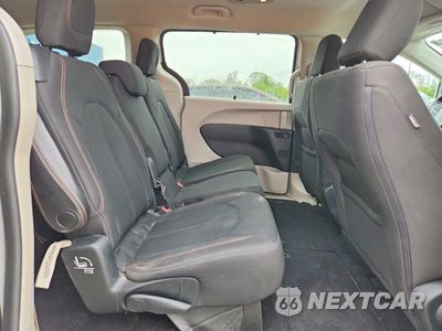 Zdjęcie 11 z 13 samochodu: 2018 CHRYSLER PACIFICA TOURING PLUS VIN:2C4RC1FG9JR279318 - miniatura