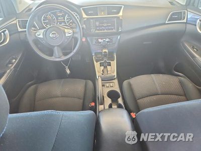 Zdjęcie 8 z 12 samochodu: 2019 NISSAN SENTRA SR VIN:3N1AB7APBKY323971 - miniatura