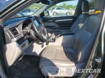 Zdjęcie 7 z 14 samochodu: 2018 TOYOTA HIGHLANDER XLE VIN:5TDJZRFH7JS894458 - miniatura