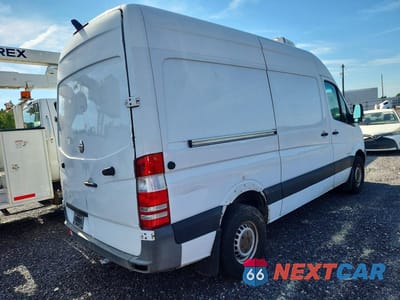 Trzecie zdjęcie samochodu z tyłu: 2015 FREIGHTLINER SPRINTER 2500 REFRIGERATED DELIVERY VAN VIN:WDYPE7CC5F5973907 - miniatura