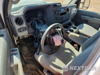 Zdjęcie 8 z 13 samochodu: 2022 FORD ECONOLINE E350 SUPER DUTY CUTAWAY VAN VIN:1FDWE3FNXNDC40409 - miniatura