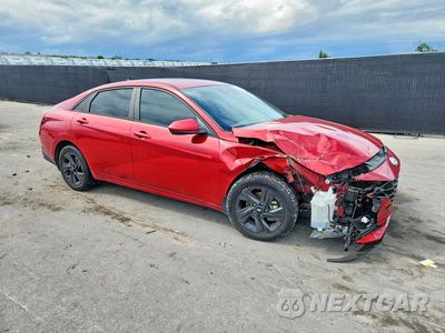 Czwarte zdjęcie samochodu z boku: 2022 HYUNDAI ELANTRA BLUE VIN:KMHLM4AJ9NU024034 - miniatura