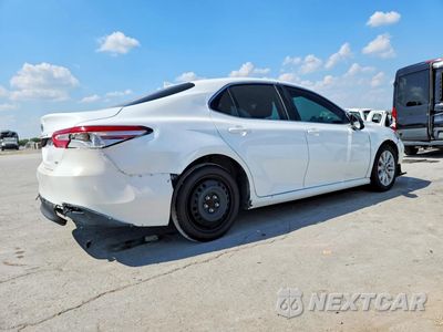 Trzecie zdjęcie samochodu z tyłu: 2019 TOYOTA CAMRY LE VIN:4T1B11HK8KU227199 - miniatura