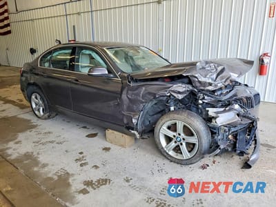 Czwarte zdjęcie samochodu z boku: 2015 BMW 3ER XI SULEV VIN:WBA3B5G53FNS11692 - miniatura