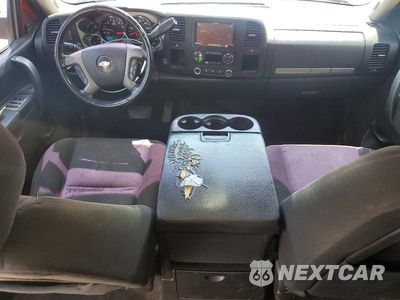 Zdjęcie 8 z 12 samochodu: 2011 CHEVROLET SILVERADO C1500 LT VIN:3GCPCSE08BG333040 - miniatura