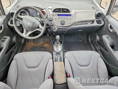 Zdjęcie 8 z 13 samochodu: 2009 HONDA FIT VIN:JHMGE88299S067412 - miniatura
