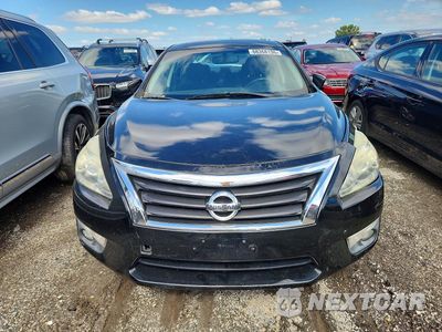 Piąte zdjęcie samochodu w środku: 2015 NISSAN ALTIMA 2.5 SV VIN:1N4AL3AP8FC113376 - miniatura