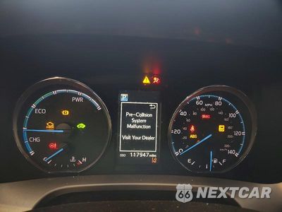 Zdjęcie 9 z 12 samochodu: 2018 TOYOTA RAV4 HYBRID XLE VIN:JTMRJREVXJD155114 - miniatura