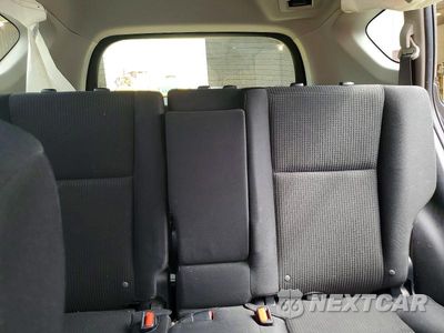 Zdjęcie 10 z 13 samochodu: 2018 TOYOTA RAV4 LE VIN:JTMBFREV0JJ209900 - miniatura