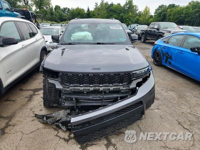 Piąte zdjęcie samochodu w środku: 2023 JEEP GRAND CHEROKEE L LAREDO VIN:1C4RJKAG2P8101676 - miniatura