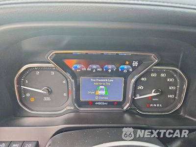 Zdjęcie 9 z 12 samochodu: 2021 GMC SIERRA K2500 DENALI VIN:1GT49REY3MF275729 - miniatura