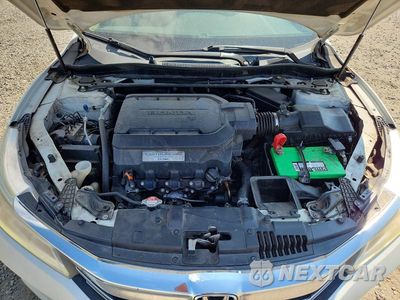 Zdjęcie 11 z 12 samochodu: 2016 HONDA ACCORD TOURING VIN:1HGCR3F93GA014555 - miniatura