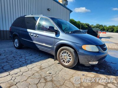 Czwarte zdjęcie samochodu z boku: 2002 CHRYSLER TOWN & COUNTRY LIMITED VIN:2C8GP64L92R644119 - miniatura