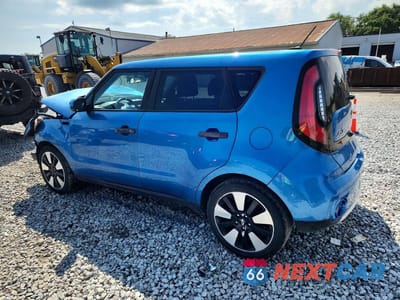 Drugie zdjęcie samochodu z przodu: 2018 KIA SOUL + VIN:KNDJP3A58J7583180 - miniatura