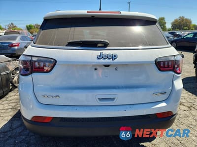 Zdjęcie 6 z 12 samochodu: 2025 JEEP COMPASS LATITUDE VIN:3C4NJDBN1ST592890 - miniatura