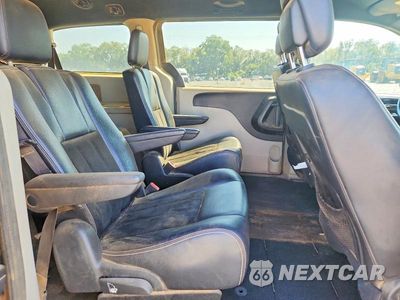 Zdjęcie 11 z 13 samochodu: 2018 DODGE GRAND CARAVAN SXT VIN:2C4RDGCG7JR302289 - miniatura