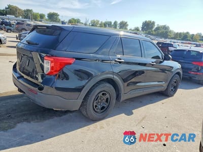 Trzecie zdjęcie samochodu z tyłu: 2020 FORD EXPLORER POLICE INTERCEPTOR VIN:1FM5K8AC5LGB22478 - miniatura