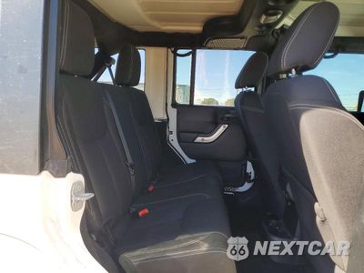 Zdjęcie 10 z 13 samochodu: 2016 JEEP WRANGLER UNLIMITED SAHARA VIN:1C4BJWEG6GL221240 - miniatura