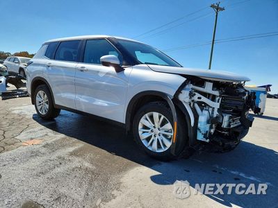 Czwarte zdjęcie samochodu z boku: 2025 MITSUBISHI OUTLANDER ES VIN:JA4J3UA81SZ054262 - miniatura
