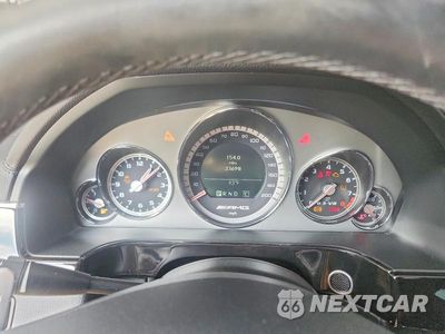 Zdjęcie 9 z 12 samochodu: 2011 MERCEDES-BENZ E 63 AMG VIN:WDDHF7HB4BA405944 - miniatura