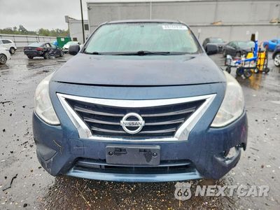 Piąte zdjęcie samochodu w środku: 2015 NISSAN VERSA 1.6 S VIN:3N1CN7AP2FL820579 - miniatura