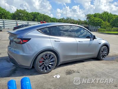 Trzecie zdjęcie samochodu z tyłu: 2024 TESLA MODEL Y VIN:7SAYGDEF3RA306935 - miniatura