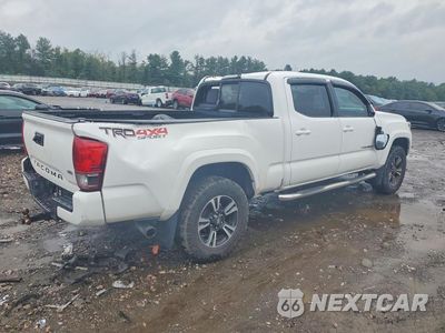 Trzecie zdjęcie samochodu z tyłu: 2016 TOYOTA TACOMA TRD SPORT VIN:5TFDZ5BN7GX002746 - miniatura