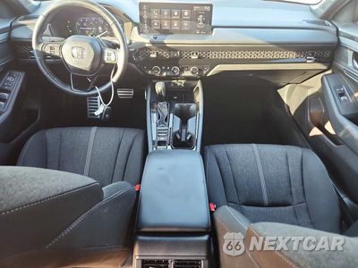Zdjęcie 8 z 12 samochodu: 2025 HONDA ACCORD HYBRID SPORT VIN:1HGCY2F54SA028872 - miniatura