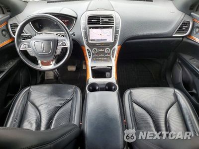 Zdjęcie 8 z 13 samochodu: 2019 LINCOLN NAUTILUS RESERVE VIN:2LMPJ8LP6KBL24073 - miniatura