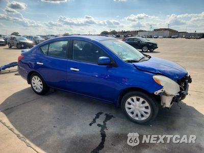 Czwarte zdjęcie samochodu z boku: 2013 NISSAN VERSA 1.6 S VIN:3N1CN7AP9DL875608 - miniatura