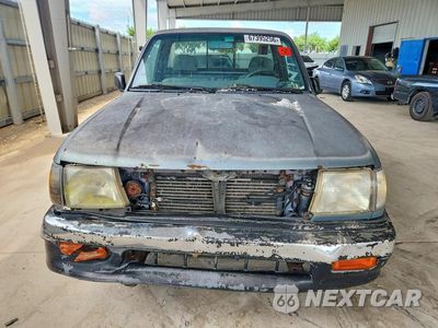 Piąte zdjęcie samochodu w środku: 1998 TOYOTA TACOMA BASE VIN:4TANL42N4WZ104889 - miniatura
