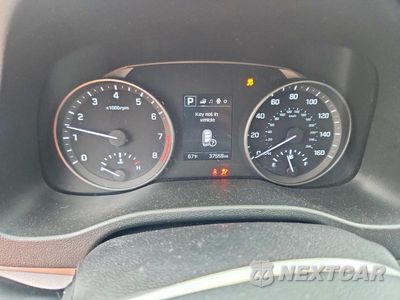 Zdjęcie 9 z 12 samochodu: 2018 HYUNDAI ELANTRA VALUE EDITION VIN:5NPD84LF5JH388641 - miniatura