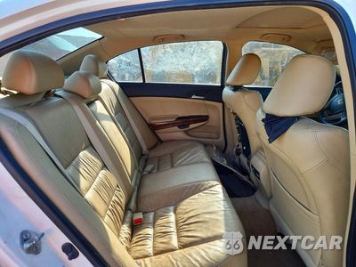 Zdjęcie 10 z 12 samochodu: 2011 HONDA ACCORD EXL VIN:5KBCP3F81BB002000 - miniatura