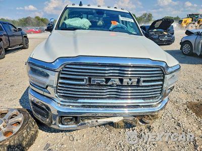 Piąte zdjęcie samochodu w środku: 2019 RAM 2500 LARAMIE VIN:3C6UR5FJXKG553409 - miniatura