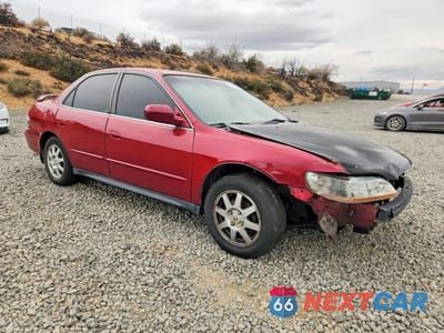 Czwarte zdjęcie samochodu z boku: 2002 HONDA ACCORD SE VIN:JHMCG56782C032169 - miniatura