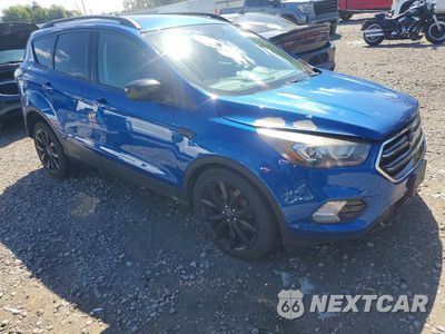Czwarte zdjęcie samochodu z boku: 2017 FORD ESCAPE SE VIN:1FMCU0GD6HUE92107 - miniatura