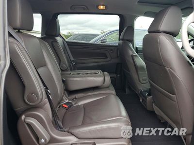 Zdjęcie 11 z 13 samochodu: 2018 HONDA ODYSSEY EXL VIN:5FNRL6H77JB057768 - miniatura