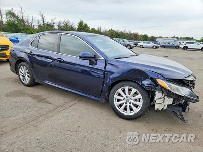 Czwarte zdjęcie samochodu z boku: 2021 TOYOTA CAMRY LE VIN:4T1C11AK4MU523807 - miniatura