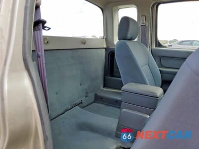 Zdjęcie 10 z 12 samochodu: 2003 NISSAN FRONTIER STANDARD VIN:1N6DD26T63C423037 - miniatura