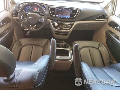 Zdjęcie 8 z 14 samochodu: 2024 CHRYSLER PACIFICA TOURING L VIN:2C4RC1BG2RR106449 - miniatura