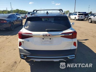 Zdjęcie 6 z 13 samochodu: 2023 KIA SELTOS S VIN:KNDEU2AA1P7392078 - miniatura