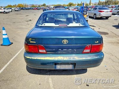 Zdjęcie 6 z 12 samochodu: 1996 TOYOTA CAMRY LE VIN:JT2BG12K3T0413858 - miniatura